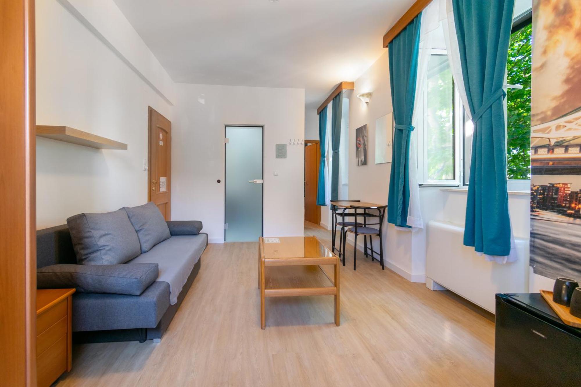 Bed & Breakfast Palac -Free Parking- Baška Voda Exteriér fotografie