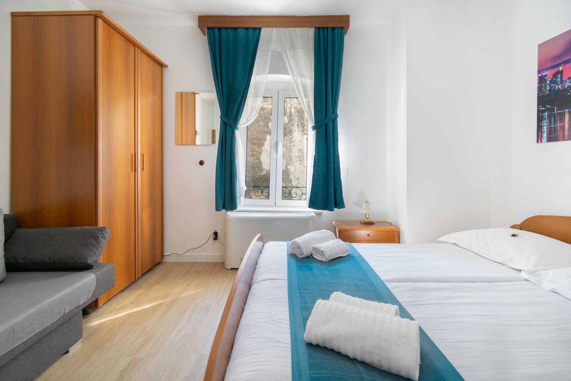 Bed & Breakfast Palac -Free Parking- Baška Voda Exteriér fotografie